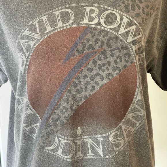 David Bowie Aladdin Sane Short Sleeve Pullover T Shirt Gray Small/Medium - Picture 3 of 9